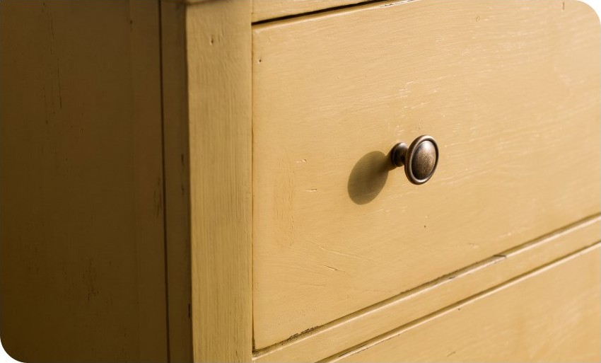 Cómo pintar un mueble con efecto tiza en un fin de semana
